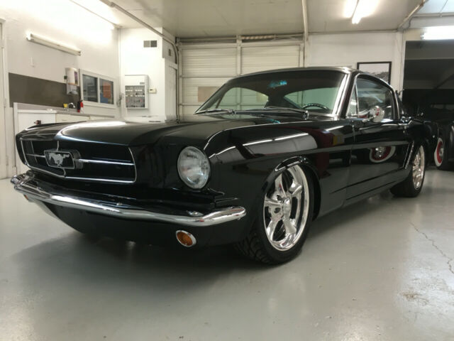 Ford Mustang 1965 image number 3