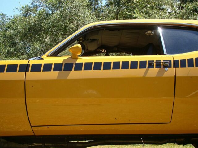 Plymouth Duster 1971 image number 43