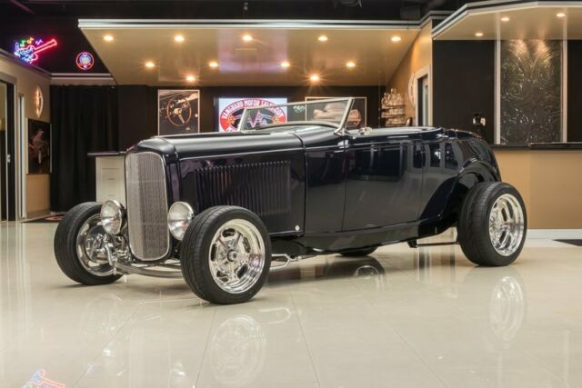 Ford Roadster 1932 image number 0