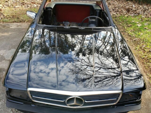 Mercedes-Benz SL-Class 1976 image number 2