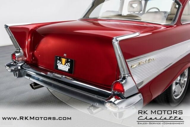 Chevrolet Bel Air/150/210 1957 image number 22