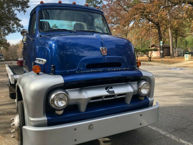 Ford F600 1954 image number 15