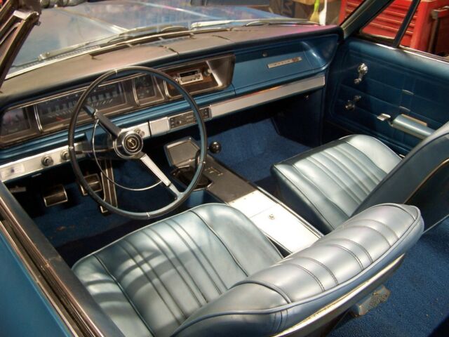 Chevrolet Impala 1966 image number 17