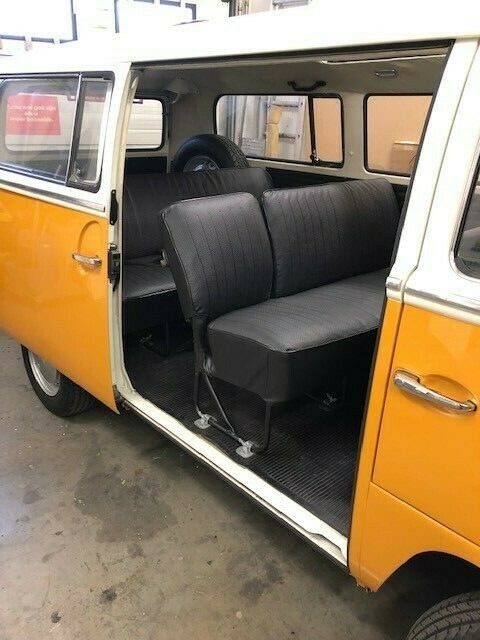 Volkswagen Transporter 1971 image number 10