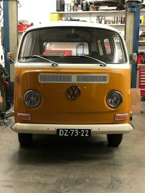 Volkswagen Transporter 1971 image number 19