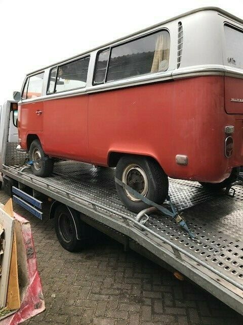 Volkswagen Transporter 1971 image number 9