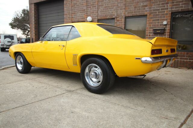 Chevrolet Camaro 1969 image number 2