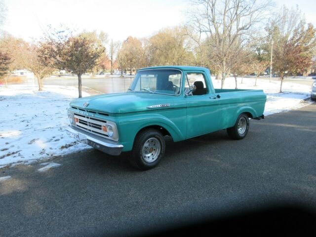 Ford F-100 1962 image number 0