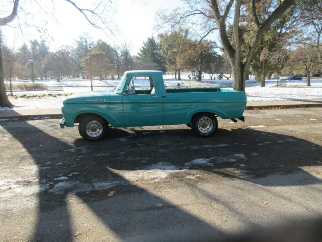 Ford F-100 1962 image number 14