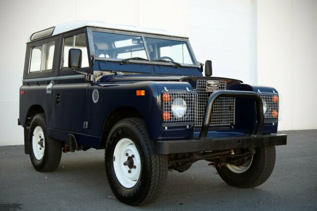 Land Rover Series II A 88" 1969 image number 10