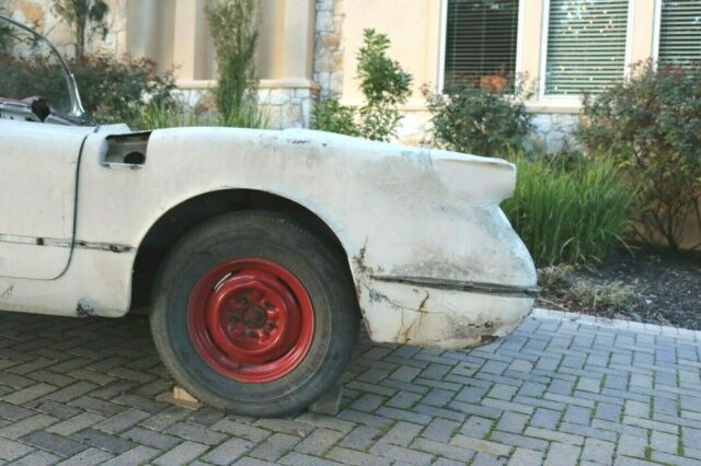 Chevrolet Corvette 1954 image number 32