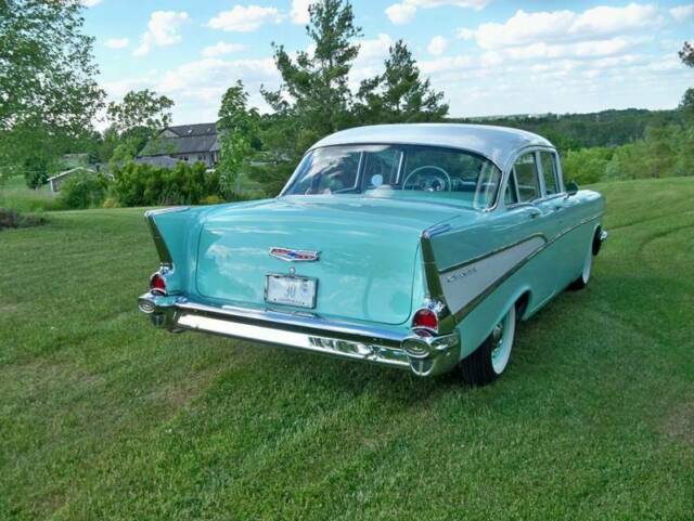 Chevrolet Bel Air/150/210 1957 image number 30