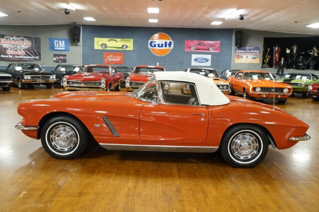 Chevrolet Corvette 1962 image number 14