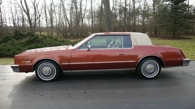 Oldsmobile Toronado 1979 image number 30