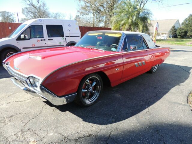 Ford Thunderbird 1963 image number 14