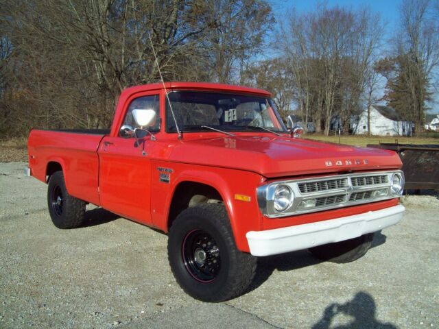 Dodge Power Wagon 1971 image number 0