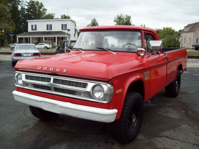 Dodge Power Wagon 1971 image number 27