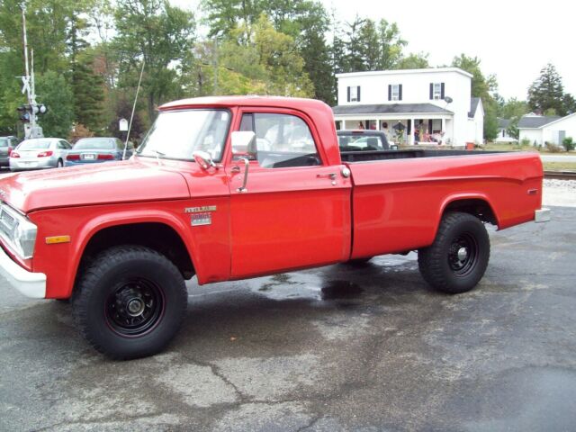 Dodge Power Wagon 1971 image number 28