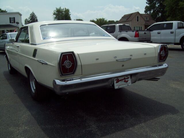 Ford Galaxie 1965 image number 29