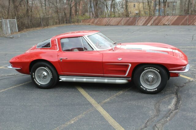 Chevrolet Corvette 1963 image number 27