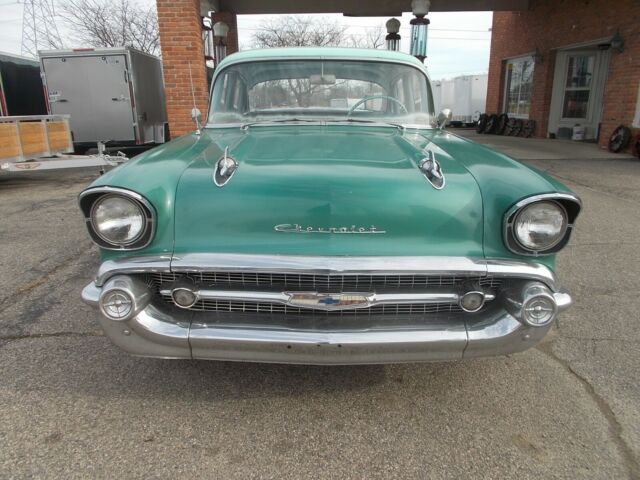 Chevrolet Bel Air/150/210 1957 image number 1