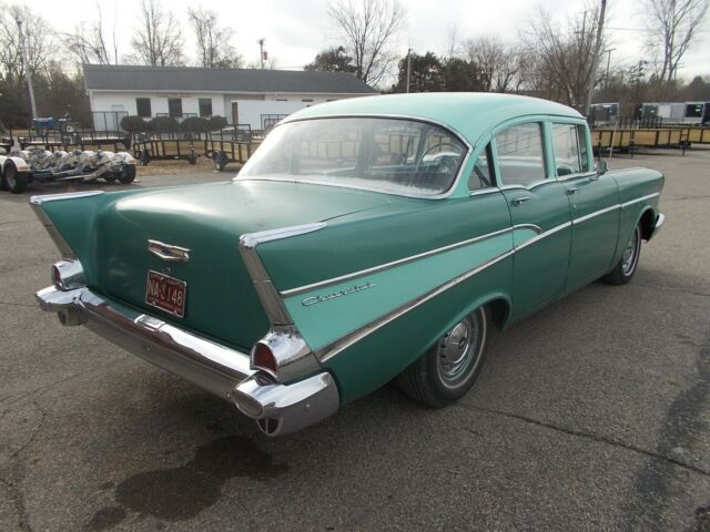 Chevrolet Bel Air/150/210 1957 image number 24