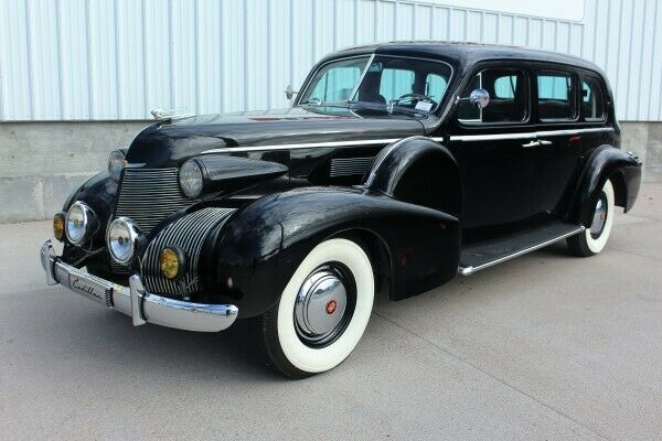 Cadillac Limousine 1939 image number 0