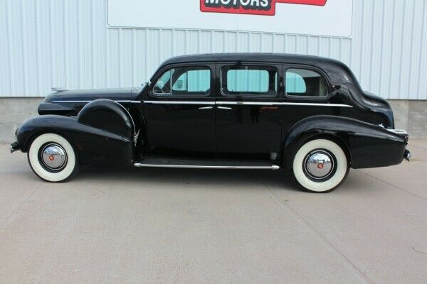 Cadillac Limousine 1939 image number 24