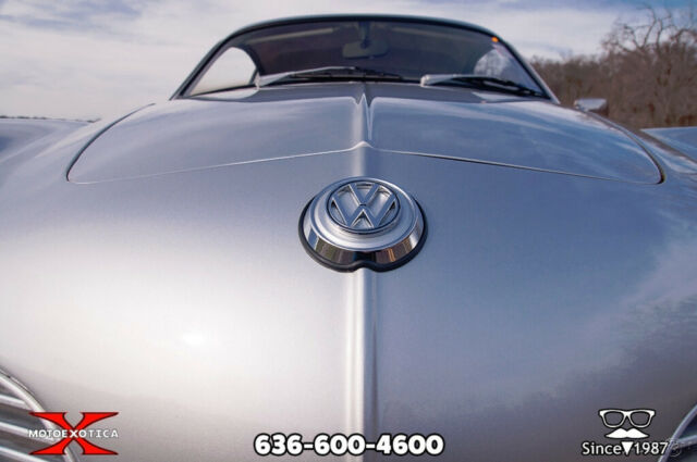 Volkswagen Karmann Ghia 1969 image number 13