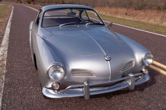 Volkswagen Karmann Ghia 1969 image number 28