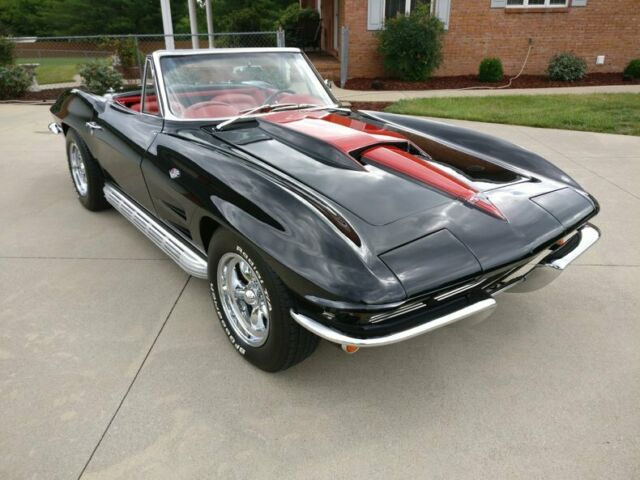 Chevrolet Corvette 1964 image number 30