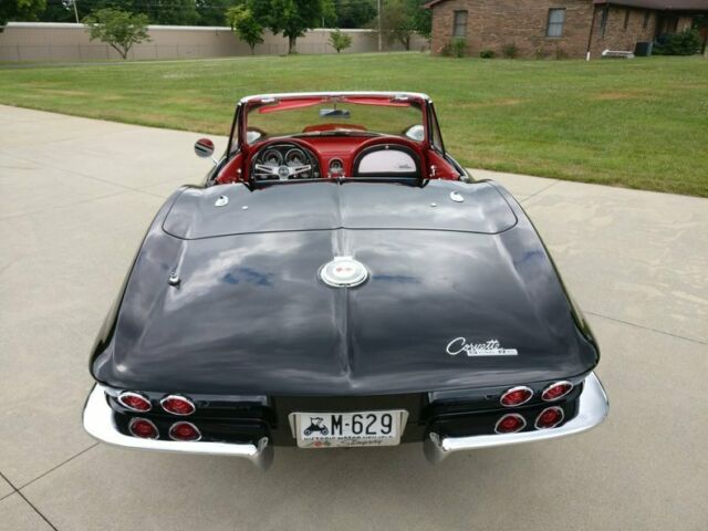 Chevrolet Corvette 1964 image number 35