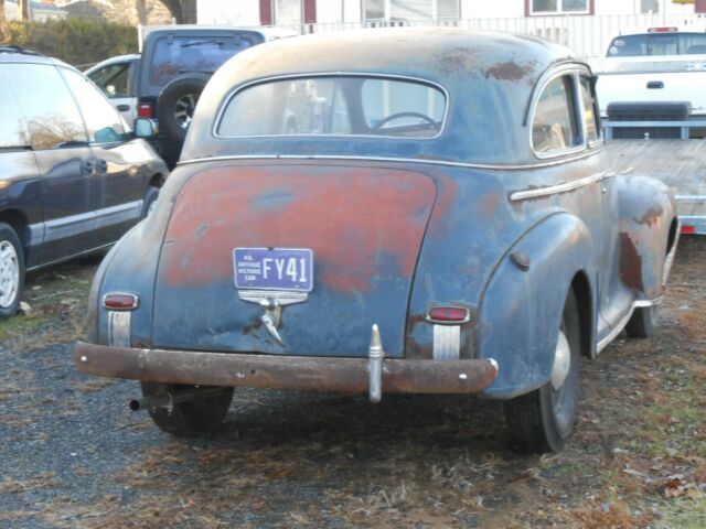 Chevrolet Special Deluxe 1941 image number 2