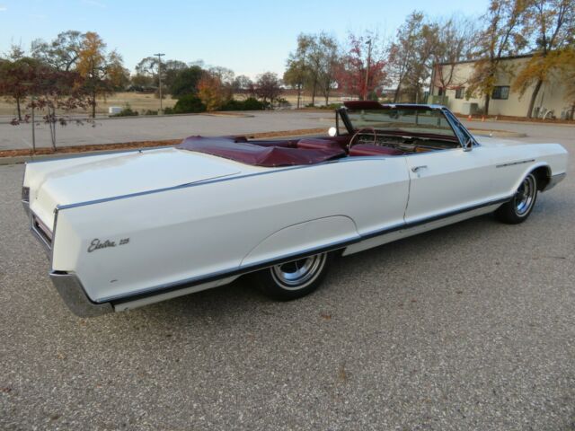 Buick Electra 1966 image number 0