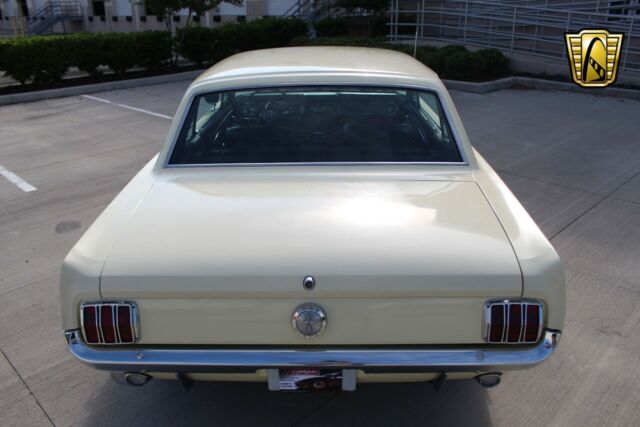 Ford Mustang 1966 image number 11