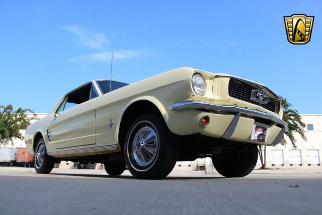 Ford Mustang 1966 image number 46