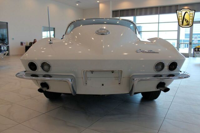 Chevrolet Corvette 1964 image number 12