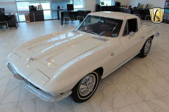 Chevrolet Corvette 1964 image number 2