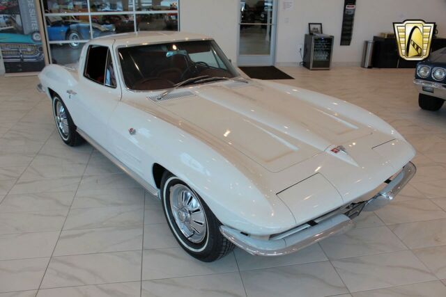 Chevrolet Corvette 1964 image number 20