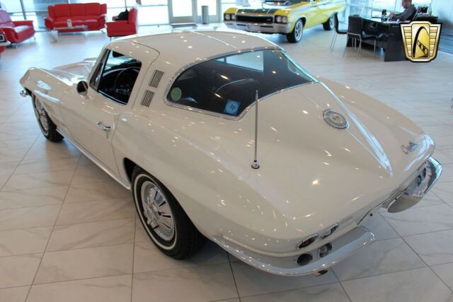 Chevrolet Corvette 1964 image number 32