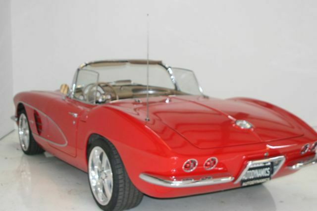 Chevrolet Corvette 1961 image number 23