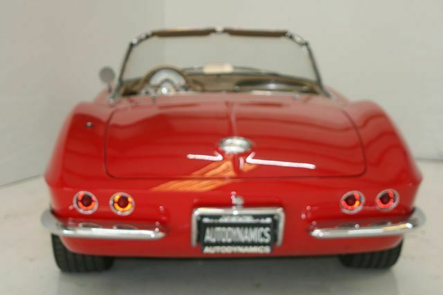 Chevrolet Corvette 1961 image number 33