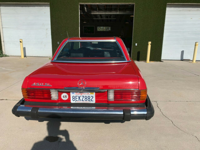 Mercedes-Benz SL-Class 1974 image number 24