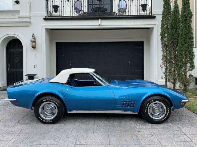 Chevrolet Corvette 1970 image number 9