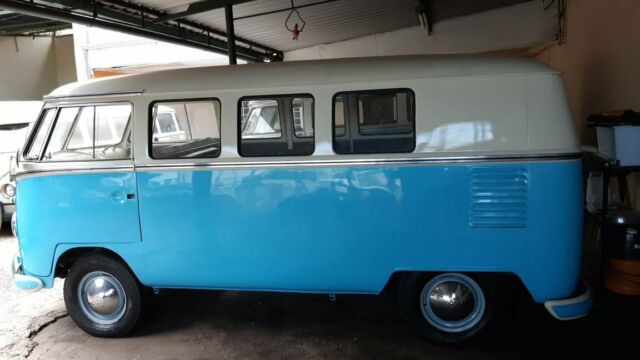 Volkswagen Bus/Vanagon 1962 image number 8