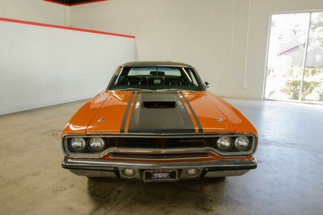 Plymouth Road Runner 1970 image number 11