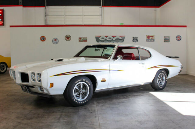 Pontiac GTO 1970 image number 0