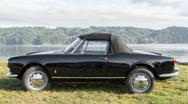 Alfa Romeo Spider 1962 image number 1