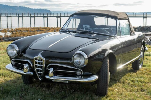 Alfa Romeo Spider 1962 image number 2