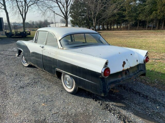 Ford Fairlane 1955 image number 13